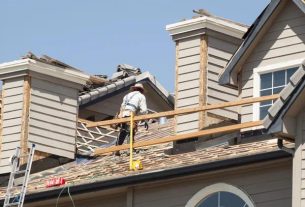 How to Budget for a Roofing Project with an Orleans Contractor