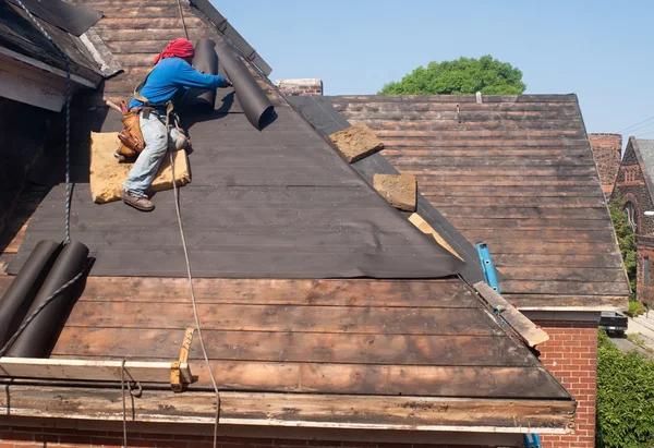 Choosing the Right Material for Your Roof Replacement in Garfield Heights
